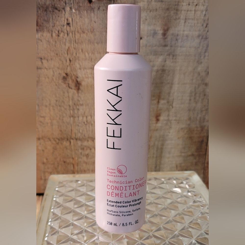 FEKKAI Brilliant Extended Color Vibrancy Shampoo 250ML